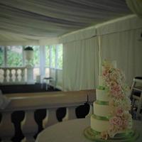 Lucinda & Andrews Wedding cake