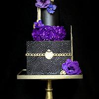 Black & gold & purple elegant - Decorated Cake by Lorna - CakesDecor