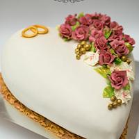 Heard shaped wedding cake