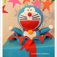 Doraemon exploding star cake