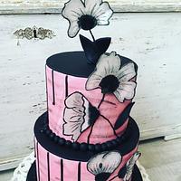Black & pink  paper flower cake