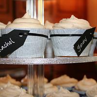 Tagged wedding cupcakes