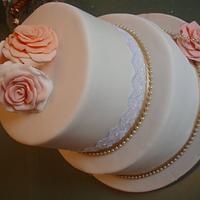 Vintage Lace and Pearl Wedding Cake