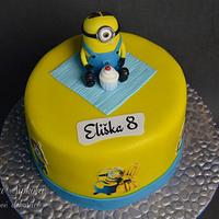 Minion Cake