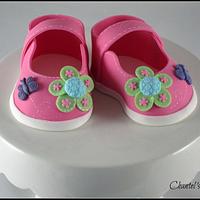 Gumpaste baby shoes
