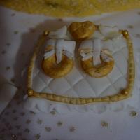 another golden wedding cake