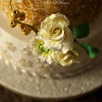 Golden Sequins Wedding Cake 