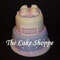baby shoes cake