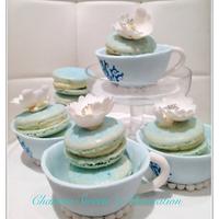 Bluebaileys macaroon in sugar teacup