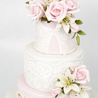 Roses and lily and lace vintage cake