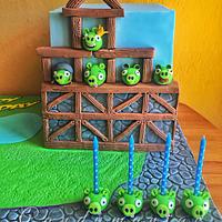 Angry birds cake 