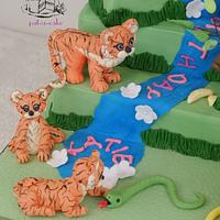 Jungle birthday cake