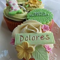 Gardening cupcakes for Dolores