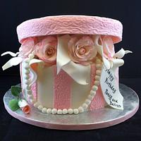 Hat box cake