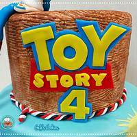 Toy story 4 fondant cake