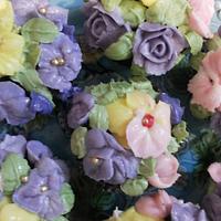 Floral buttercream cupcakes