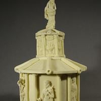  Roman God Temple Cake - a little secret inside 