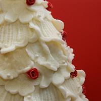 My Rose and Lace Christmas Tree Cake