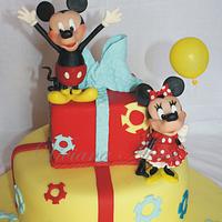 Mickey mouse and Minnie cake