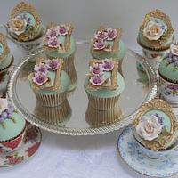 Vintage Picture Frame Cupcakes