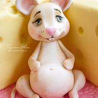 Cake with a mouse and cheese