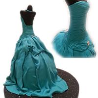  Mannequin Dress Cake