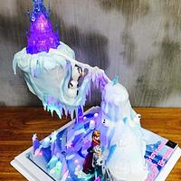 Frozen theme defying cake