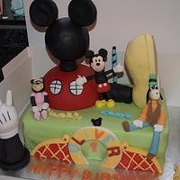 Mickey Mouse play house cake