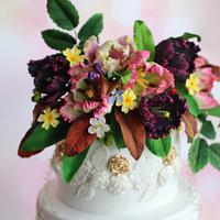 Vintage floral wedding cake