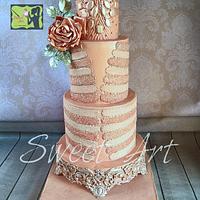 Blush&silver wedding cake