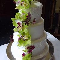 White Pearl Drape & Fresh Orchid Wedding Cake :) x