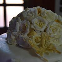 another golden wedding cake