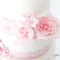 pretty pink wedding cake 