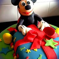 RKT Mickey Mouse plus cake 