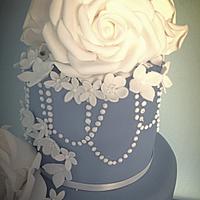 Wedgwood Inspired Wedding Cake 