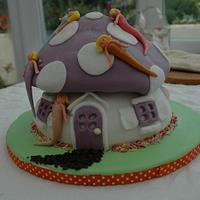 Debbie Brown fairy toadstool cake
