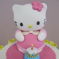 Hello Kitty Cake & Cupcakes!