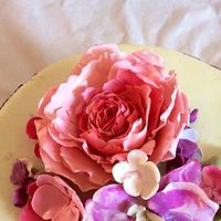 birthday's cake with rose 