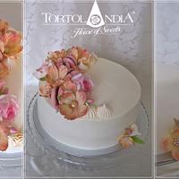Creame flowers cake