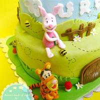 winnie the pooh  cake