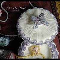 Jewellery/ Trinket Box on a table cake