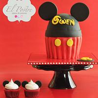 Mickey Mouse theme cake