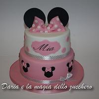 Minnie cake and lollipops