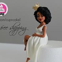 Queen mother to be fondant cake topper!