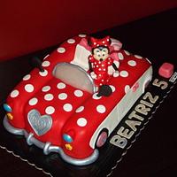 Minnie Mouse picnic car