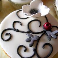 Black & white winter wedding cake & cupcakes