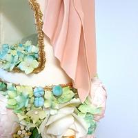 “Children´s Classic Books, a Sweet Collaboration", Cinderella Cake inspired by the 17Th century