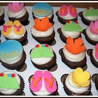 Luau Cupcakes!