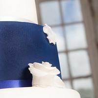 royal blue & white wedding cake