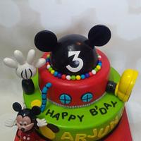 Mickey mouse club house cake